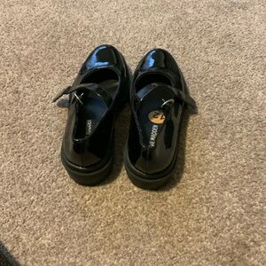 STEVE MADDEN Black Patent Leather Mary Jane